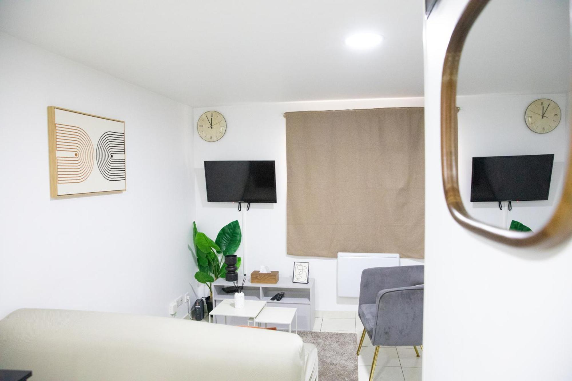 Le Relax Place - Metro 5 ボビニー エクステリア 写真